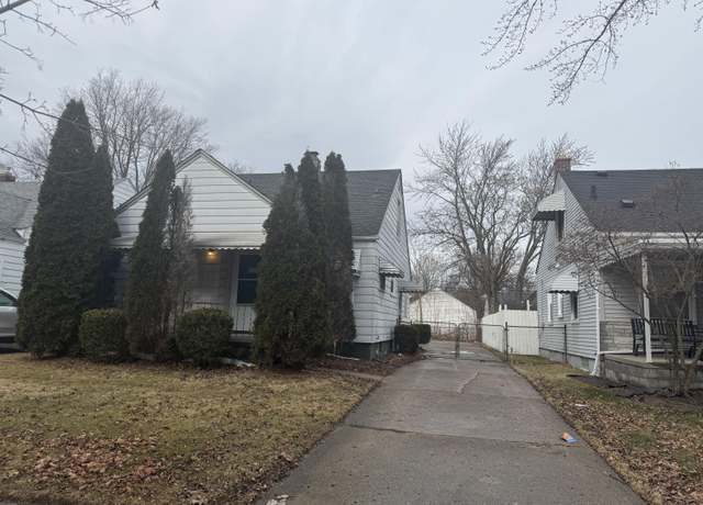 Property at 19709 Washtenaw St, Harper Woods, MI 48225, 3 beds, 1.5 baths