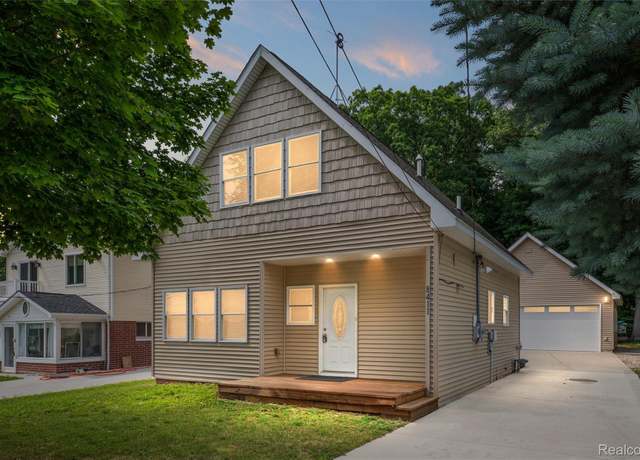 Property at 8411 Carols Dr, Brighton, MI 48114, 2 beds, 2 baths
