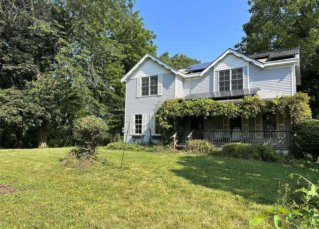Property at 8650 Oak Hill Rd, Brandon Charter Township, MI 48348, 3 beds, 2.5 baths