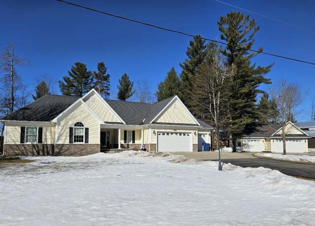 Property at 444 S Remington Dr, Tawas City, MI 48763, 4 beds, 2.5 baths