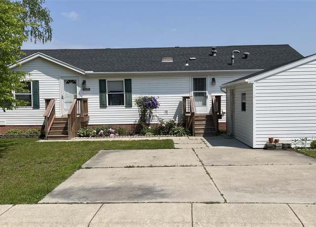 Property at 5128 Twin Lakes Dr, Kimball, MI 48074, 3 beds, 2 baths