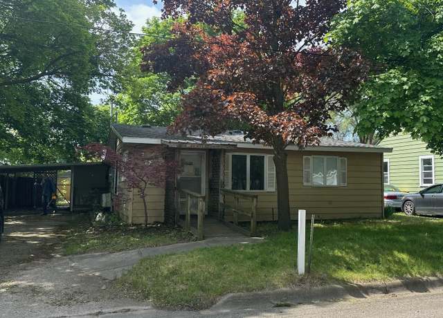 Property at 1007 Park St, Mt Pleasant, MI 48858, 3 beds, 1 bath