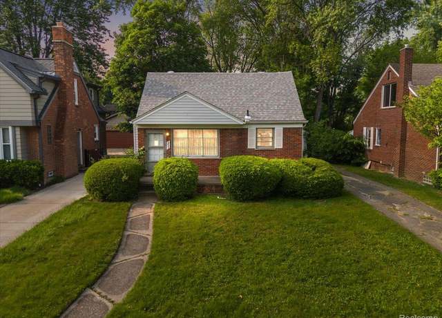 Property at 2829 Dorchester Rd, Birmingham, MI 48009, 3 beds, 1 bath
