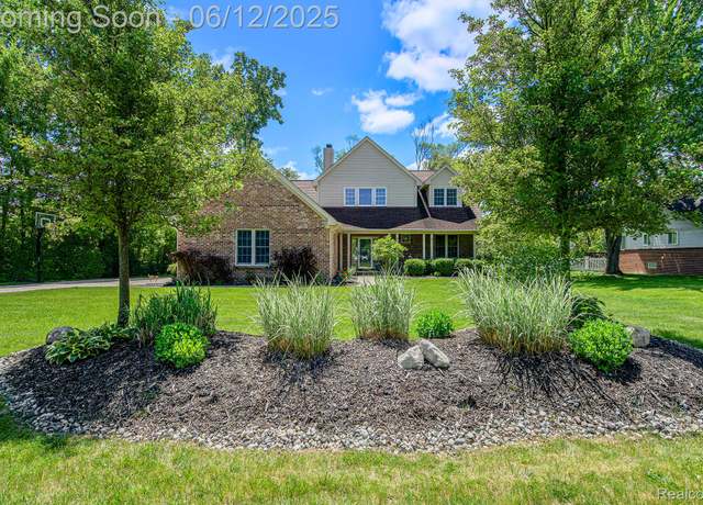 Property at 41527 Cherry Hill Rd, Canton, MI 48188, 3 beds, 2 baths