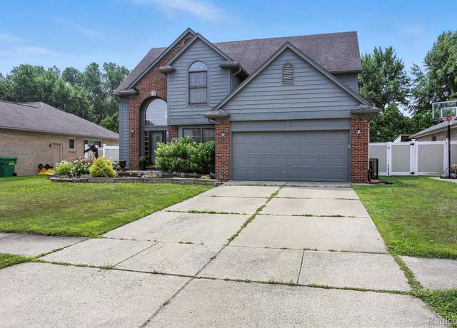 Property at 31198 Rothbury Way, Chesterfield, MI 48047, 3 beds, 2.5 baths