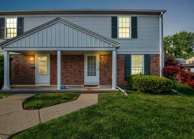 Property at 24032 Meadowbridge St, Clinton Township, MI 48035, 2 beds, 1.5 baths