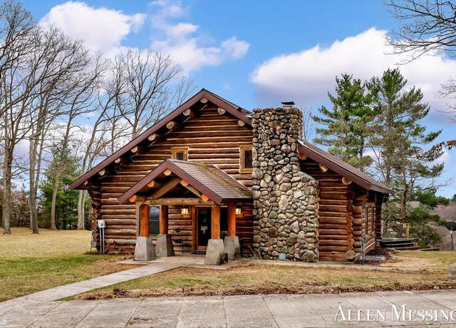 Property at 3990 E Croton Dr, Newaygo, MI 49337, 3 beds, 2 baths