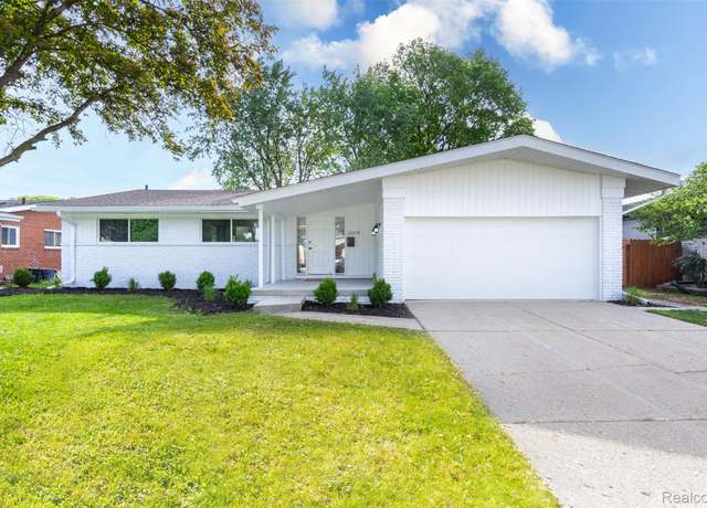 Property at 30238 Freda Dr, Warren, MI 48093, 3 beds, 2.5 baths