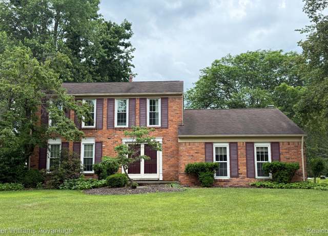 Property at 40795 Katie Dr, Novi, MI 48375, 3 beds, 1.5 baths