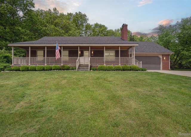 Property at 1330 Evergreen, Milford, MI 48380, 3 beds, 2.5 baths