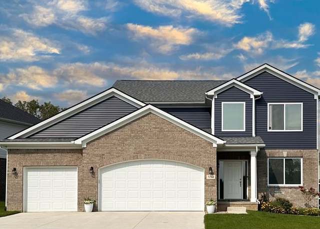 Property at 53209 Woodland Mdws, Clinton Township, MI 48047, 4 beds, 2.5 baths