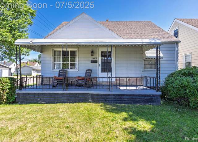 Property at 19801 Avalon St, St Clair Shores, MI 48080, 3 beds, 1 bath
