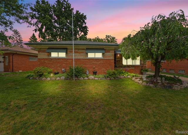 Property at 26714 Dover Ct, Warren, MI 48089, 3 beds, 2.5 baths