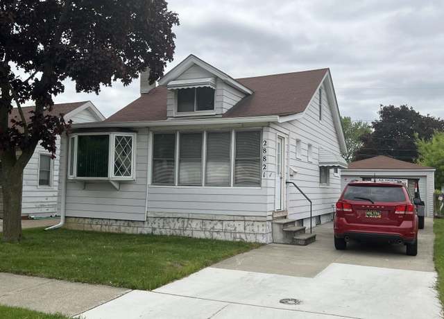 Property at 28821 Essex St, Roseville, MI 48066, 2 beds, 1 bath