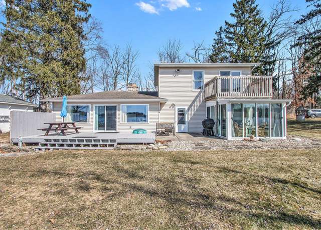 Property at 51066 Maple Rd, Marcellus, MI 49067, 2 beds, 2 baths