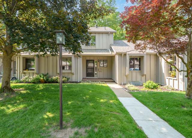Property at 3745 Cedaridge Rd, Kalamazoo, MI 49008, 3 beds, 2.5 baths