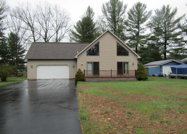 Property at 1638 S Ogemaw Trl, West Branch, MI 48661, 2 beds, 2 baths