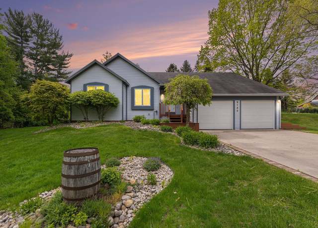 Property at 5123 Silver Cove Dr, Traverse City, MI 49685, 3 beds, 2 baths