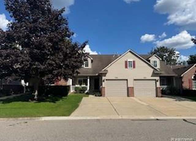 Property at 326 Redmaple Ln, Brighton, MI 48116, 2 beds, 2.5 baths