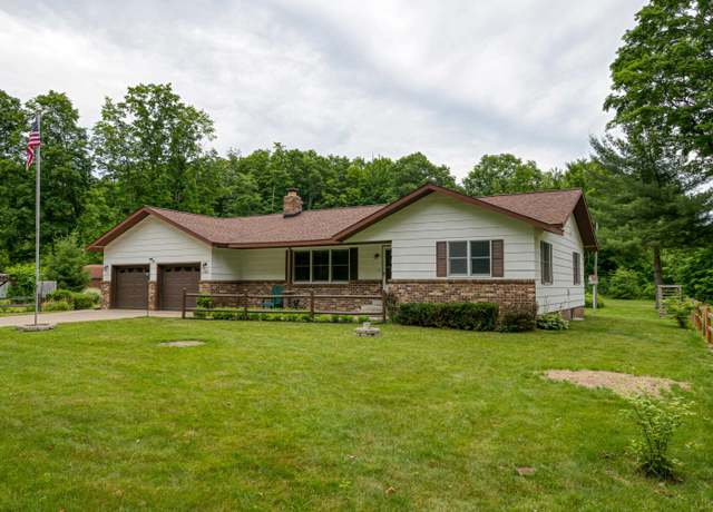 Property at 5182 East Shore Dr, Kalkaska, MI 49646, 3 beds, 2 baths