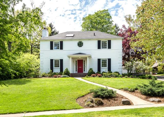 Property at 2124 Brockman Blvd, Ann Arbor, MI 48104, 4 beds, 3.5 baths