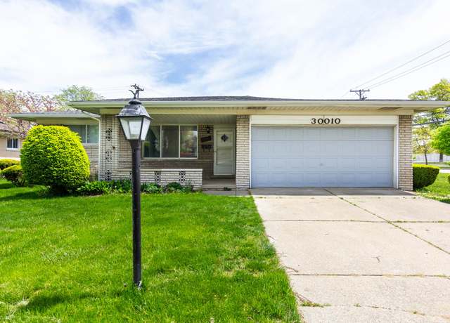 Property at 30010 Woodhouse Dr, Warren, MI 48092, 4 beds, 2 baths