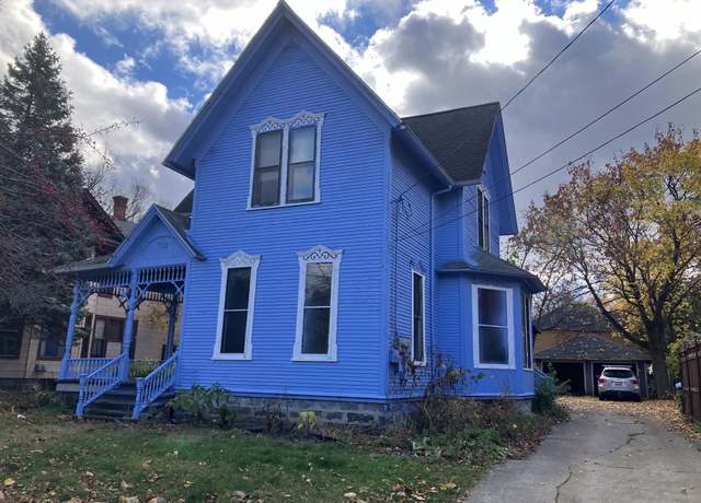 Property at 717 W Kalamazoo Ave, Kalamazoo, MI 49007, 9 beds, 4.5 baths