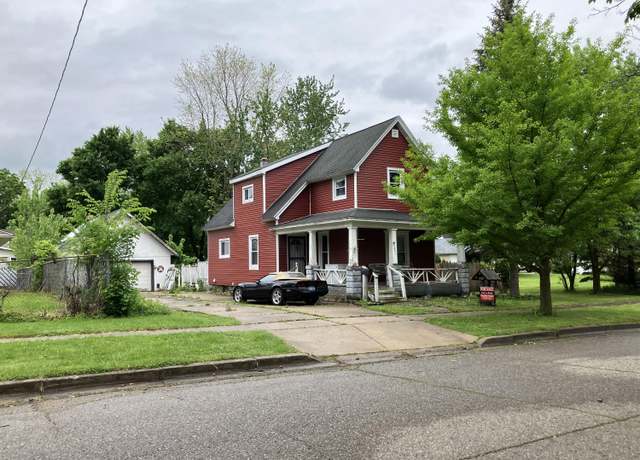 Property at 821 Fletcher St, Owosso, MI 48867, 4 beds, 2 baths