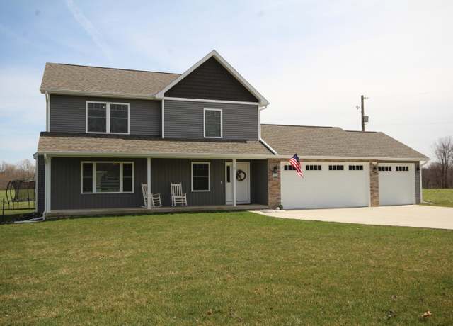 Property at 10141 S 33rd St, Vicksburg, MI 49097, 4 beds, 3.5 baths