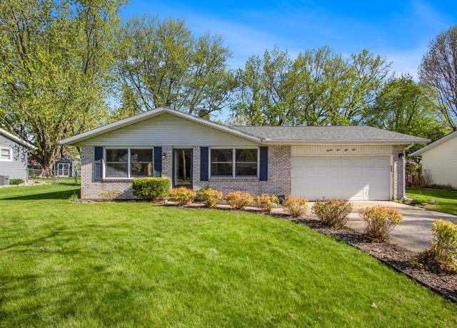 Property at 2151 Brown School Rd, St Joseph, MI 49085, 3 beds, 1.5 baths