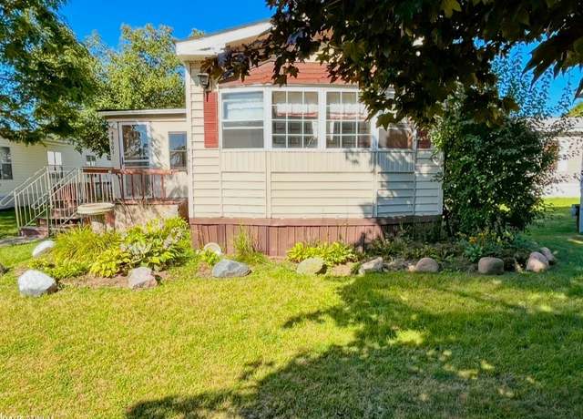 Property at 48601 Lakeview Cir, Shelby Charter Township, MI 48317, 2 beds, 2 baths