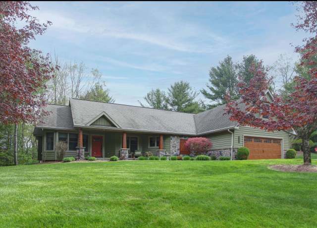 Property at 2133 River Highlands Ln, Traverse City, MI 49696, 4 beds, 3 baths