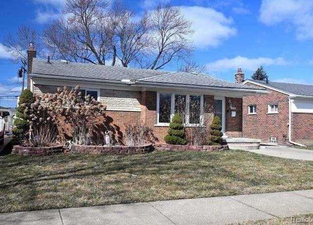 Property at 17518 Koester St, Riverview, MI 48193, 2 beds, 2 baths