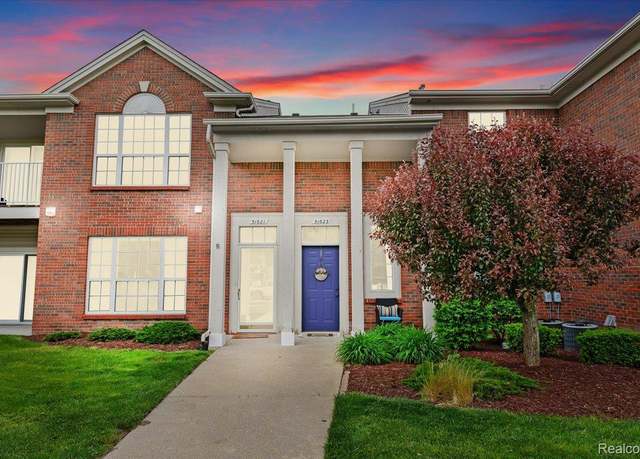 Property at 51623 Hale Ln, Chesterfield, MI 48051, 2 beds, 2 baths
