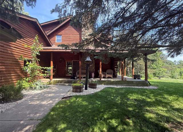 Property at 3100 Groveland Rd, Ortonville, MI 48462, 3 beds, 2.5 baths