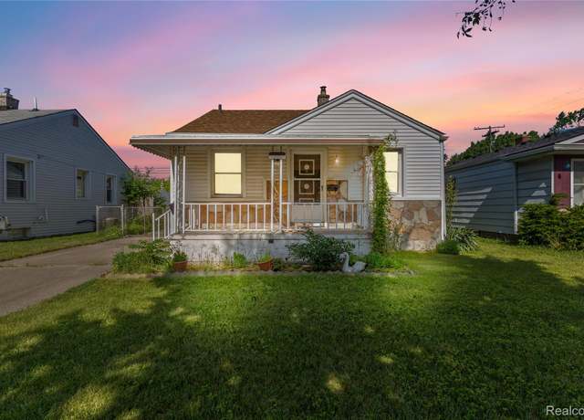 Property at 13632 Pearl St, Southgate, MI 48195, 2 beds, 1 bath