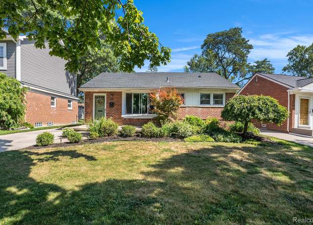 Property at 422 Jeffrey Ave, Royal Oak, MI 48073, 3 beds, 1.5 baths