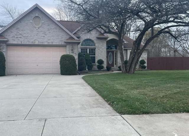 Property at 26926 Reaume St, Trenton, MI 48183, 4 beds, 3.5 baths