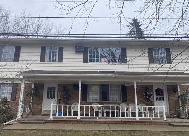 Property at 51400 Ashley St, New Baltimore, MI 48047, 12 beds, 8 baths