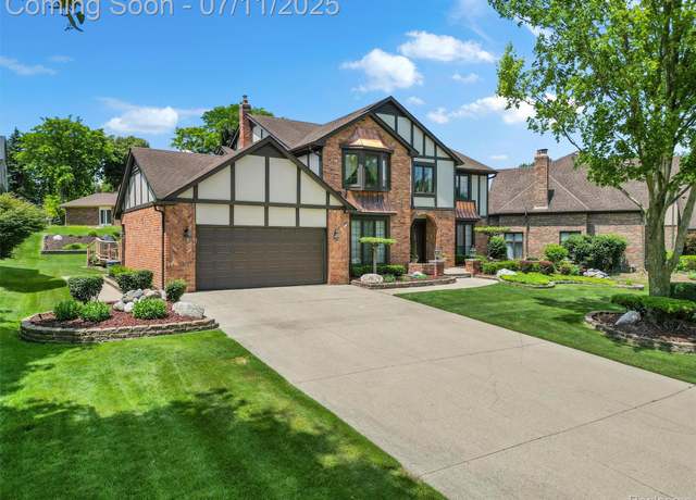 Property at 1732 Rapids Way, Rochester Hills, MI 48309, 4 beds, 2.5 baths