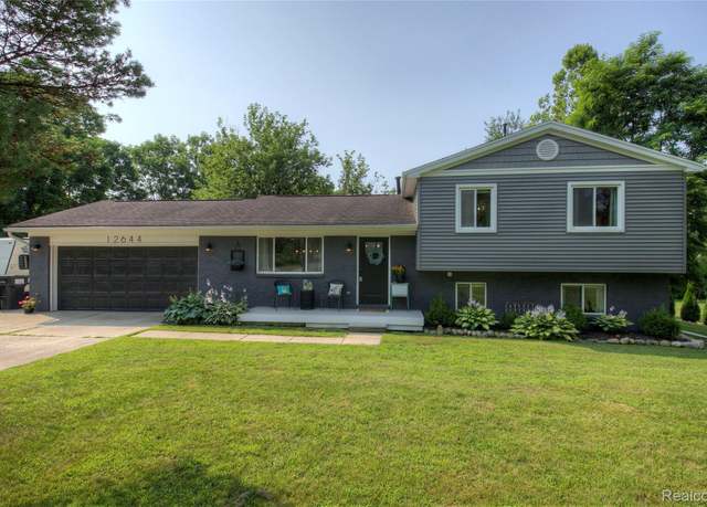 Property at 12644 Silver Lake Rd, Brighton, MI 48116, 4 beds, 2 baths