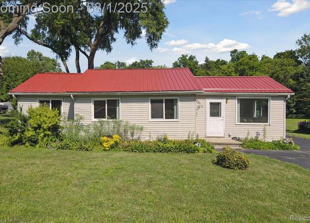 Property at 3080 Catalpa Ct, Auburn Hills, MI 48326, 3 beds, 2 baths