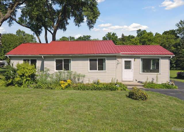 Property at 3080 Catalpa Ct, Auburn Hills, MI 48326, 3 beds, 2 baths