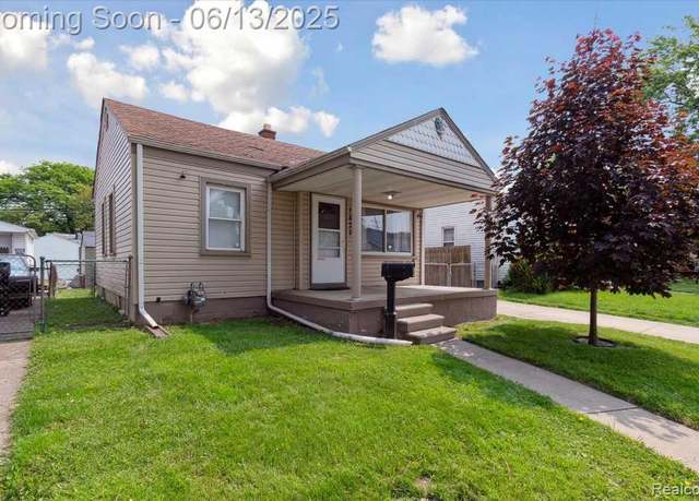 Property at 1822 College Ave, Lincoln Park, MI 48146, 2 beds, 1 bath