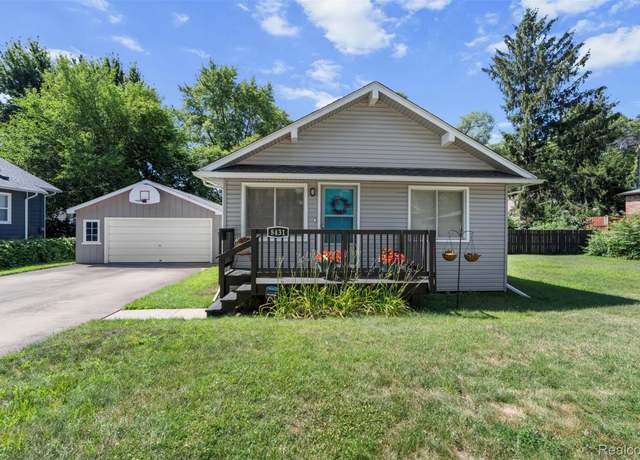 Property at 8431 Roseland Ct, Oak Park, MI 48237, 3 beds, 1 bath
