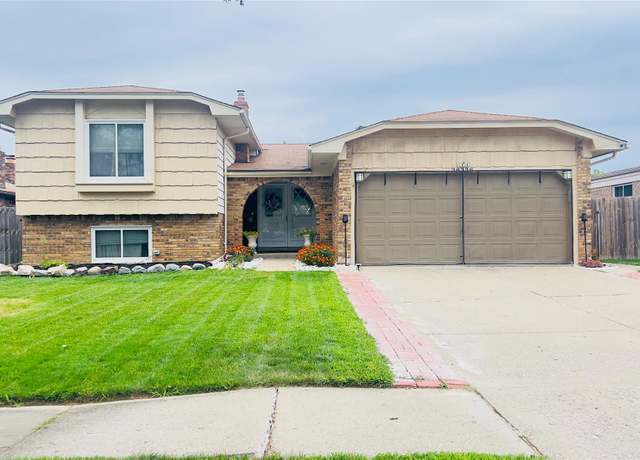 Property at 38338 Coronation Dr, Sterling Heights, MI 48310, 4 beds, 2.5 baths