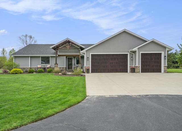 Property at 2934 Woodhams Ave, Portage, MI 49002, 5 beds, 3.5 baths