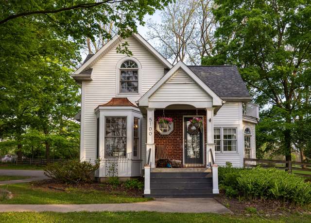 Property at 5100 Perry Rd, Grand Blanc, MI 48439, 4 beds, 3 baths
