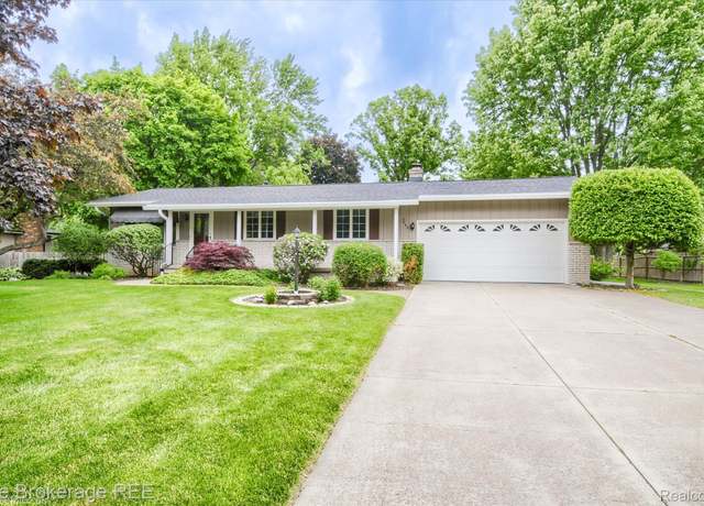 Property at 2084 Holly Tree Dr, Davison, MI 48423, 3 beds, 1.5 baths