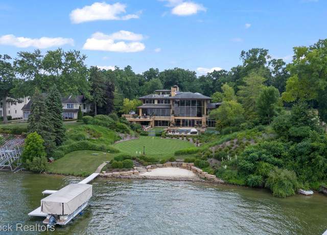 Property at 4790 Dow Ridge Rd, Orchard Lake, MI 48324, 5 beds, 6 baths